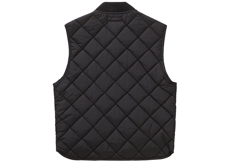 Lookbook Rompi Kerja Quilted dengan Pin Hitam dari Supreme