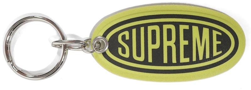 supreme-reflective-keychain-brilliant-green