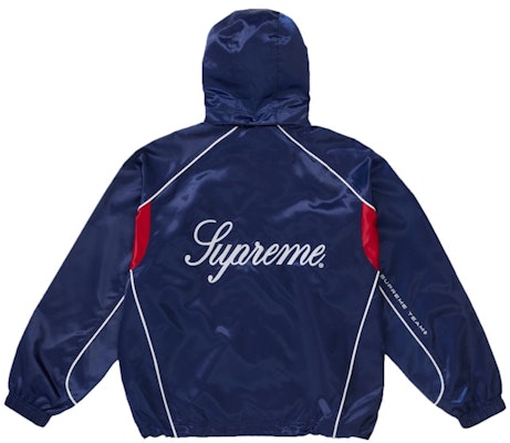 Supreme 緞面連帽運動外套 海軍藍 Lookbook Supreme 緞面連帽運動外套 海軍藍
