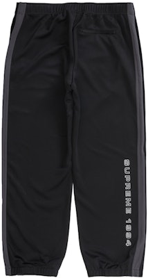 シュプリーム × アンブロ トラックパンツ (黒)
Order シュプリーム × アンブロ トラックパンツ (黒)