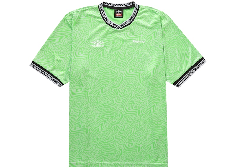 Buy Supreme Umbro Jacquard Animal Print Jersey Sepak Bola Putih