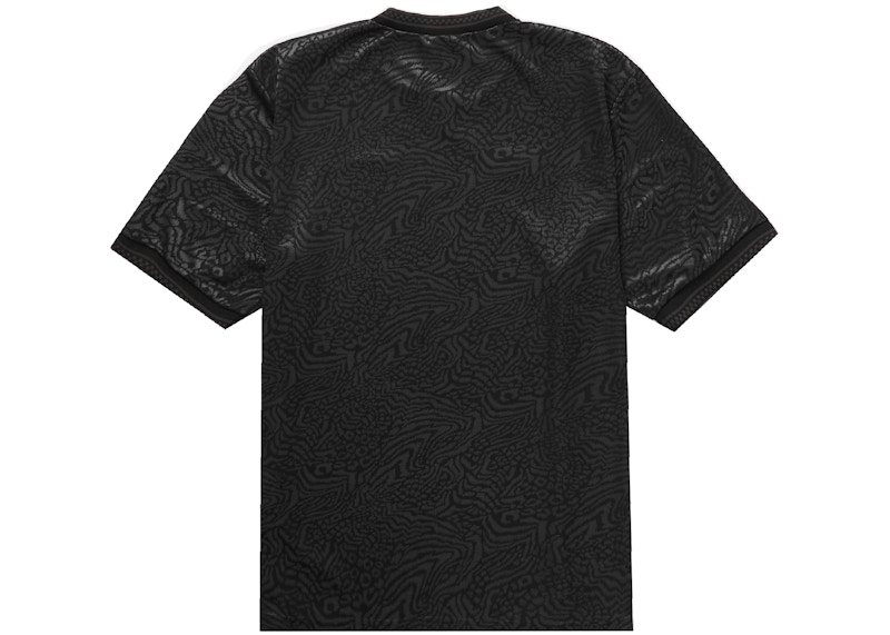 Order Supreme Umbro Kaos Sepak Bola Motif Hewan Hitam