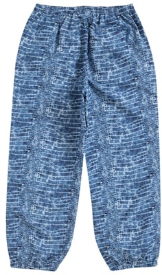 Supreme Celana Warm Up (SS24) Motif Crocodile Order Supreme Celana Warm Up (SS24) Motif Crocodile