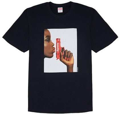 슈프림 물총 티셔츠 네이비 (Supreme Mulchong T-shirts Neibi)
Buy 슈프림 물총 티셔츠 네이비 (Supreme Mulchong T-shirts Neibi)