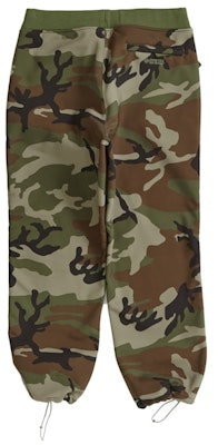 슈프림 WINDSTOPPER 스웨트팬츠 (23FW) 우드랜드 카모
Lookbook 슈프림 WINDSTOPPER 스웨트팬츠 (23FW) 우드랜드 카모