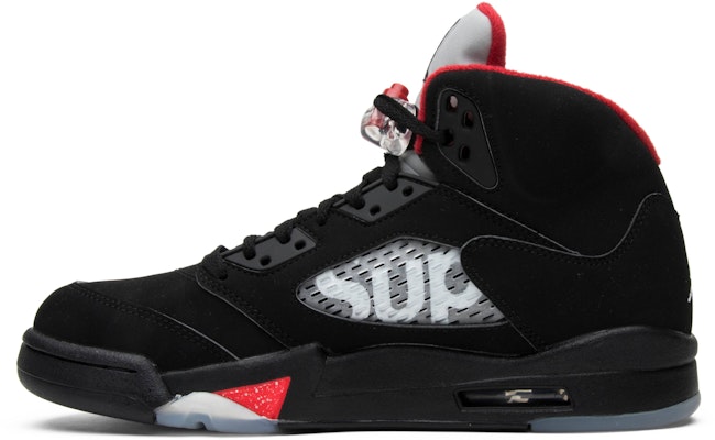 Supreme x Air Jordan 5 Retro 'Black' 824371-001 Lookbook Supreme x Air Jordan 5 Retro 'Black' 824371-001