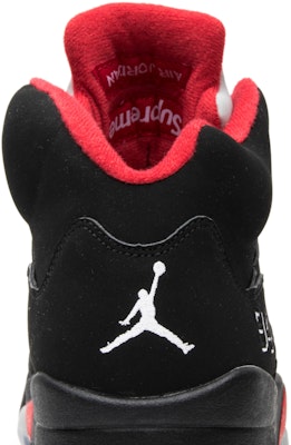 Supreme x Air Jordan 5 Retro 'Black' 824371-001 Sizing Supreme x Air Jordan 5 Retro 'Black' 824371-001
