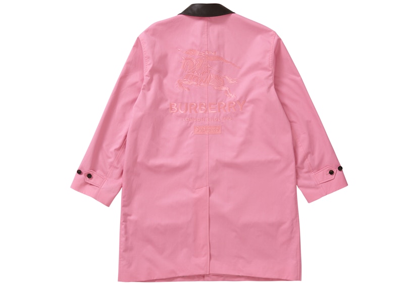 Lookbook Supreme x Burberry Trench Kulit Berkolar 'Pink'.