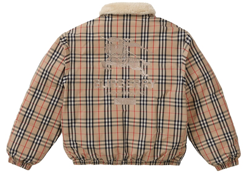 Lookbook Chaqueta Acolchada Supreme x Burberry con Cuello de Piel 'Beige'.
