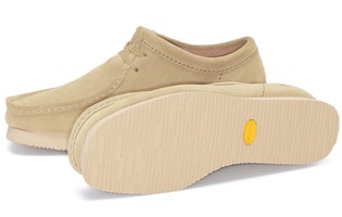 シュプリーム x クラークス ワラビーGTX メープル 261 48321 Lookbook シュプリーム x クラークス ワラビーGTX メープル 261 48321