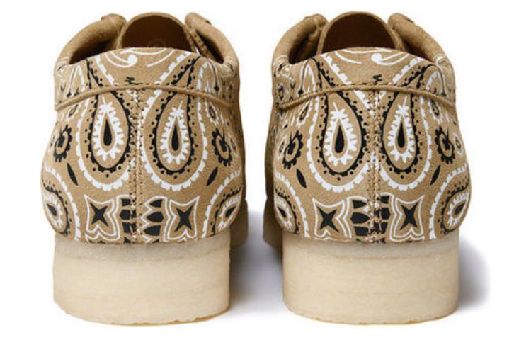 Shop Supreme x Clarks Wallabee &#x27;Bandana Khaki&#x27;充 261-42398