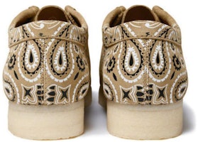 Supreme x Clarks Wallabee 'Bandana Khaki'充 261-42398 Shop Supreme x Clarks Wallabee 'Bandana Khaki'充 261-42398