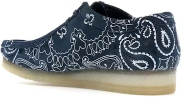 Supreme x Clarks Wallabee 'Biru Bandana' 261-42430 Order Supreme x Clarks Wallabee 'Biru Bandana' 261-42430