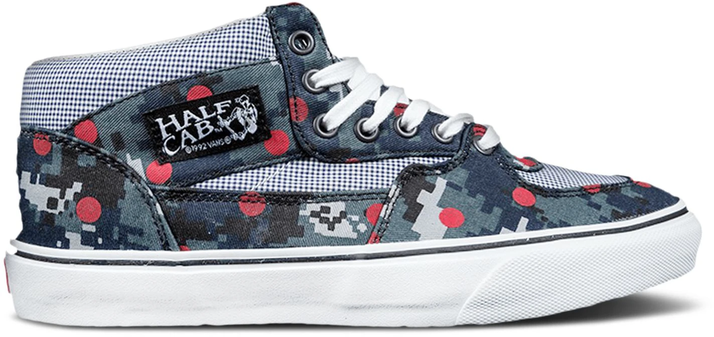 supreme-x-comme-des-garcons-x-vans-half-cab-pro-digital-camo