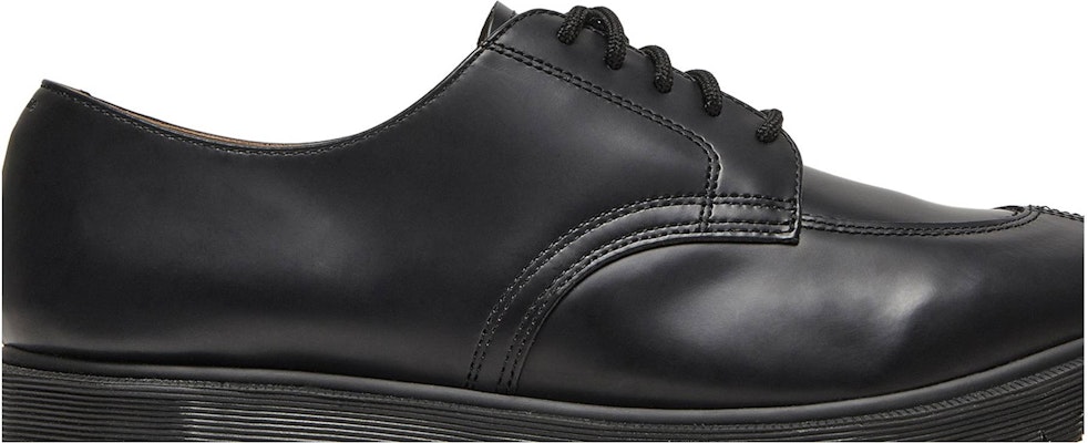 Supreme x Dr. Martens 2046 'Hitam' 27150001 Order Supreme x Dr. Martens 2046 'Hitam' 27150001