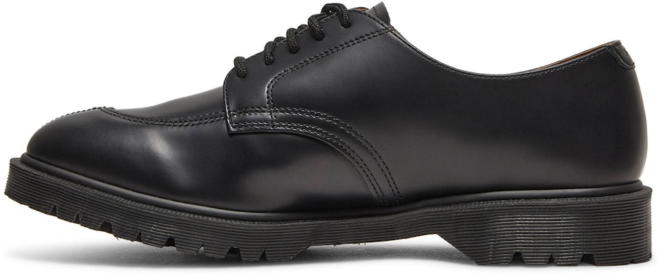 Supreme x Dr. Martens 2046 'Hitam' 27150001 Lookbook Supreme x Dr. Martens 2046 'Hitam' 27150001