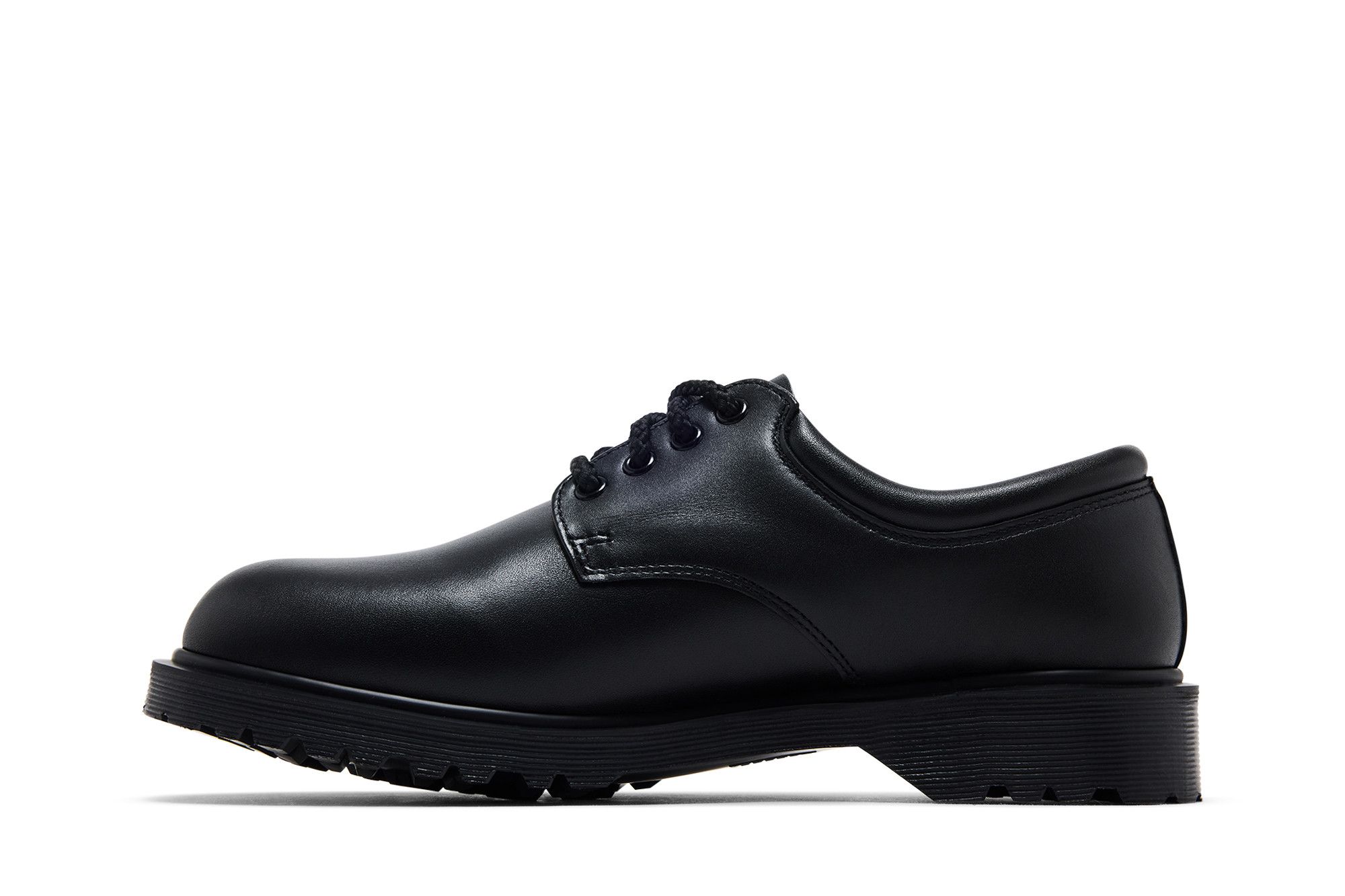 Lookbook Supreme x Dr. Martens Postal Supreme 四孔鞋「黑色」 43010001
