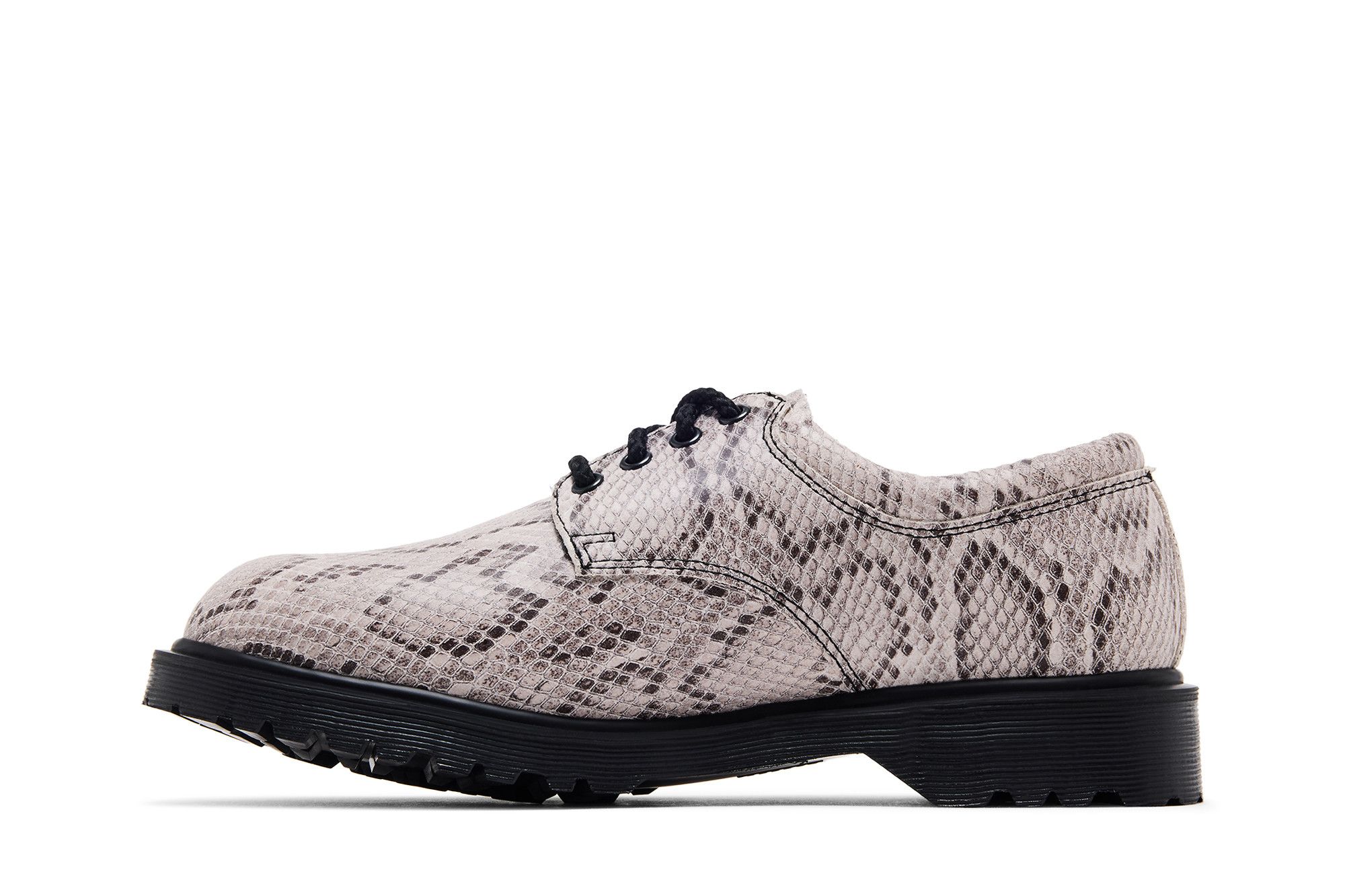 Lookbook Supreme x Dr. Martens Postal Supreme 蛇紋四孔鞋 43497020