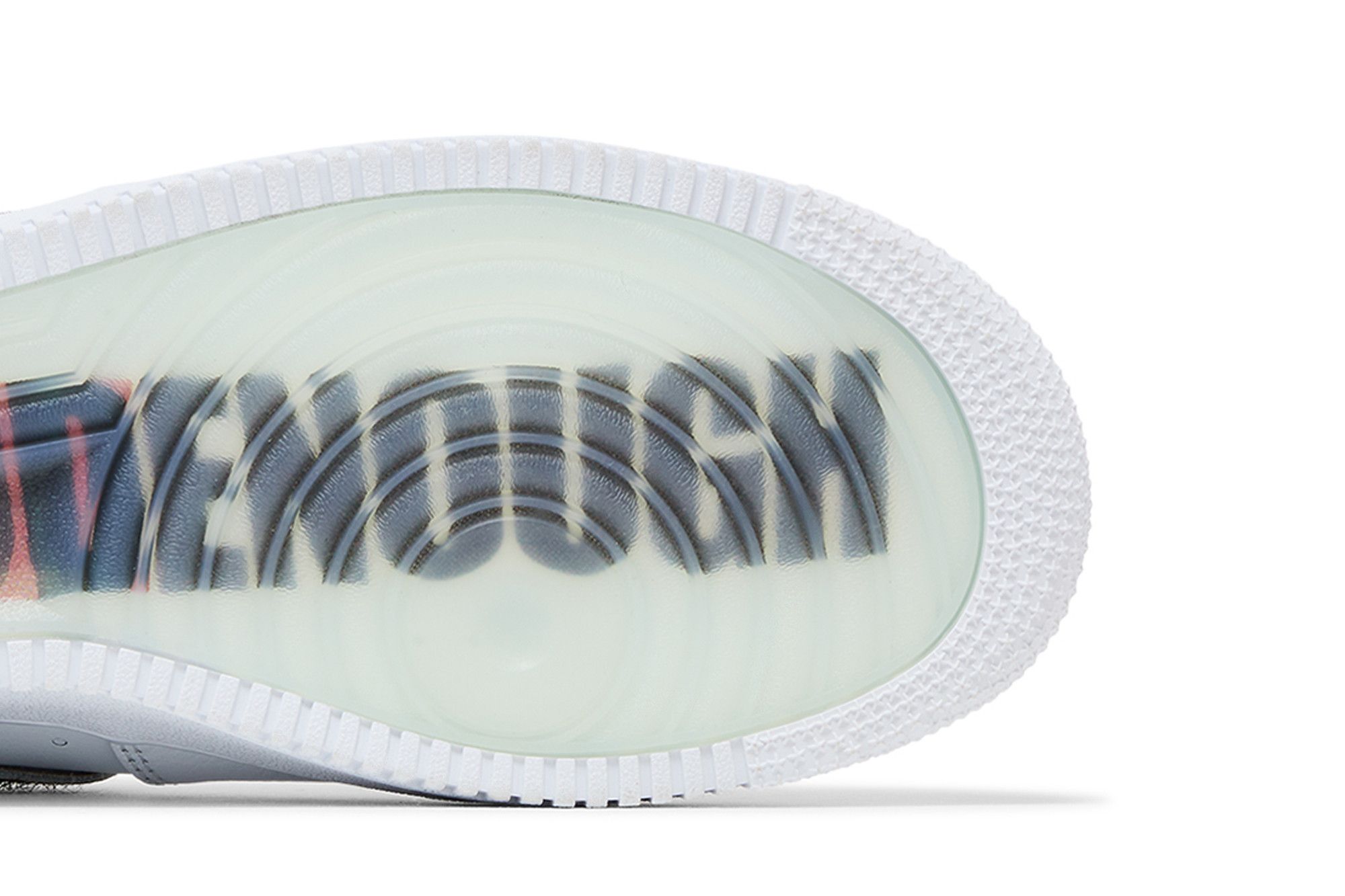 Sizing Supreme x GOODENOUGH x Nike Air Force 1 Low ''Putih Motif Cheetah'' IM3483-100