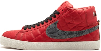 Supreme x Nike Blazer SB 'Varsity Red' 313962-601 Supreme x Nike Blazer SB 'Varsity Red' 313962-601
