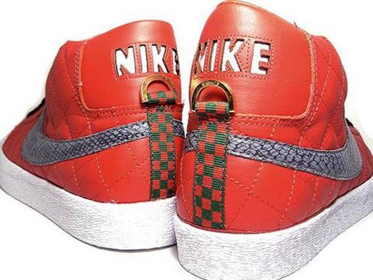 Supreme x Nike Blazer SB 'Varsity Red' 313962-601 Lookbook Supreme x Nike Blazer SB 'Varsity Red' 313962-601