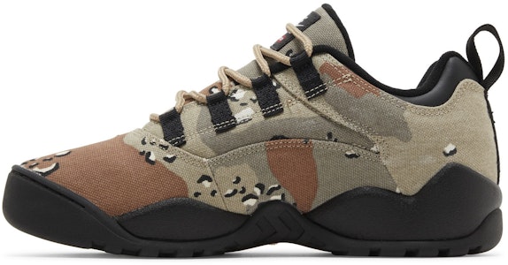 Supreme x Nike SB Darwin Low "カーキ" FQ3000-200 Lookbook Supreme x Nike SB Darwin Low "カーキ" FQ3000-200