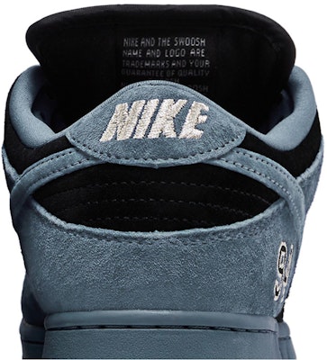 Supreme x Nike Dunk Low SB 'Ocean Fog' HQ8487-400 Sizing Supreme x Nike Dunk Low SB 'Ocean Fog' HQ8487-400
