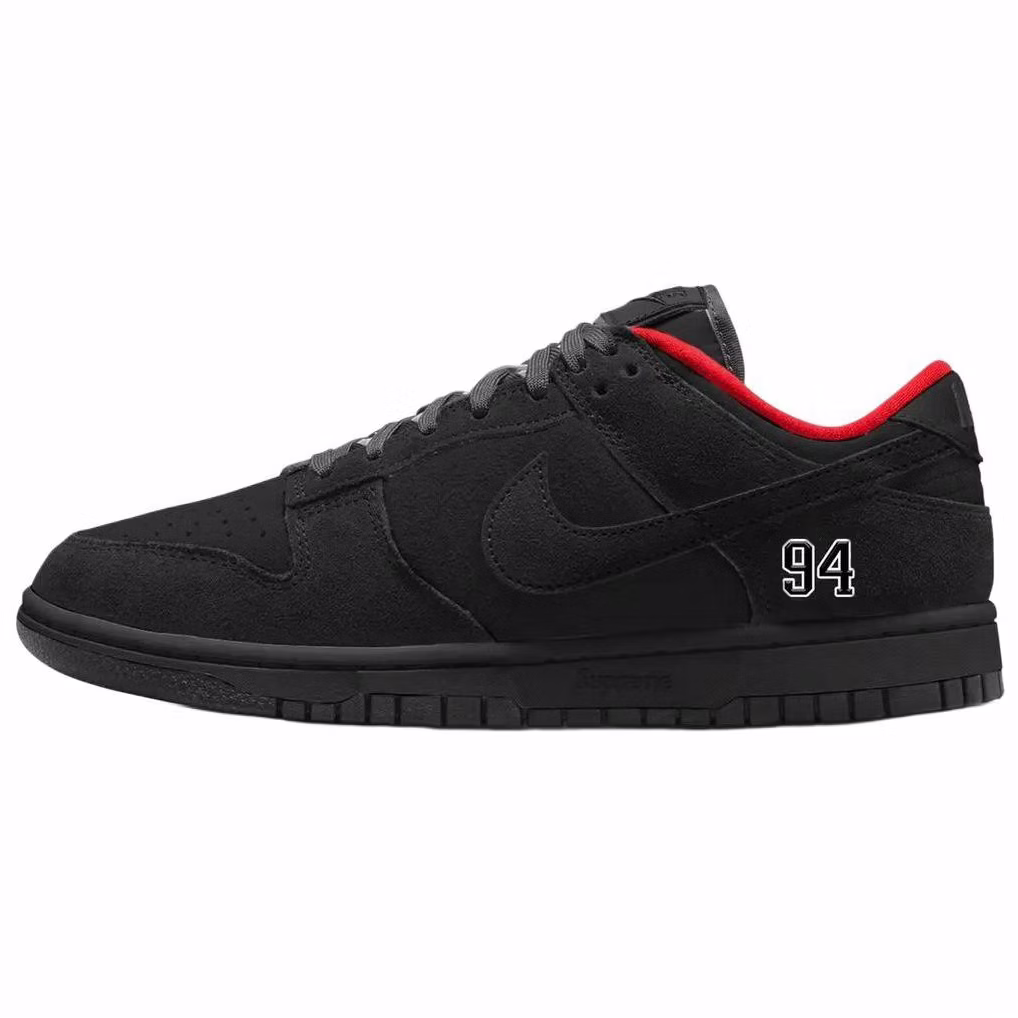 supreme-x-nike-dunk-low-sb-triple-black-hq-8487-001