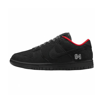 Supreme Nike Dunk Low SB 'Triple Black'