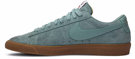 Lookbook Supreme x Nike SB Blazer Low GT ''Cannon'' Sneakers 716890-009
