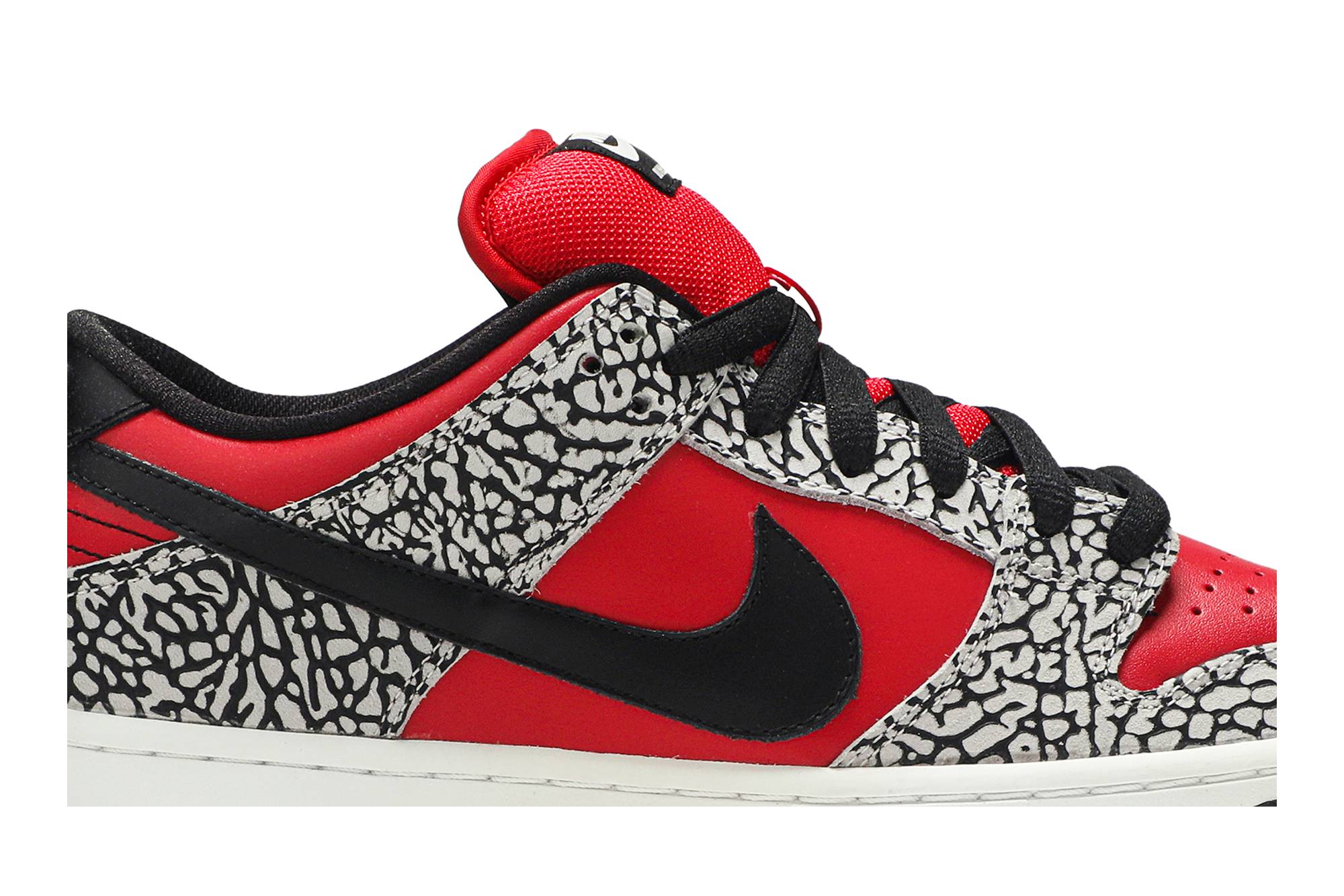 Nike supreme dunks store