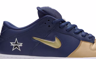 Order Supreme x Nike SB Dunk Low QS '金屬金' CK3480-700