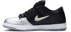Lookbook Supreme x Nike SB Dunk Low QS 'Plata Metálica' CK3480-001