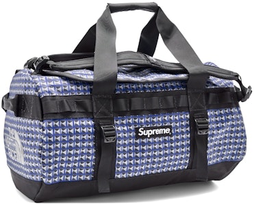 Bolso Duffle Pequeño Supreme x The North Face Studded Base Camp Royal Buy Bolso Duffle Pequeño Supreme x The North Face Studded Base Camp Royal