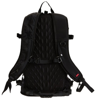 Supreme x The North Face Summit Series Rescue Chugach 16 Backpack 'Black' Lookbook Supreme x The North Face Summit Series Rescue Chugach 16 Backpack 'Black'