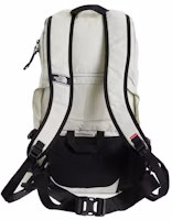 Lookbook Supreme x The North Face Mochila Convertible y Riñonera Trekking Beige Piedra
