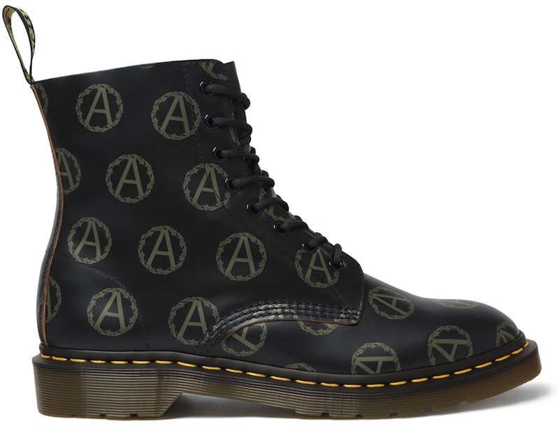 Supreme x UNDERCOVER x Dr. Martens 8-Eye 'Anarchy Black'