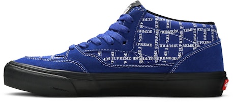 Supreme x Vans Half Cab Pro '92 'Corak Logo - Biru Diraja' VN0A3QPH2YX Lookbook Supreme x Vans Half Cab Pro '92 'Corak Logo - Biru Diraja' VN0A3QPH2YX