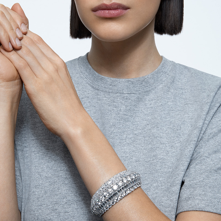 Lookbook Swarovski Hyperbola 寬版手鐲手鍊 5598342