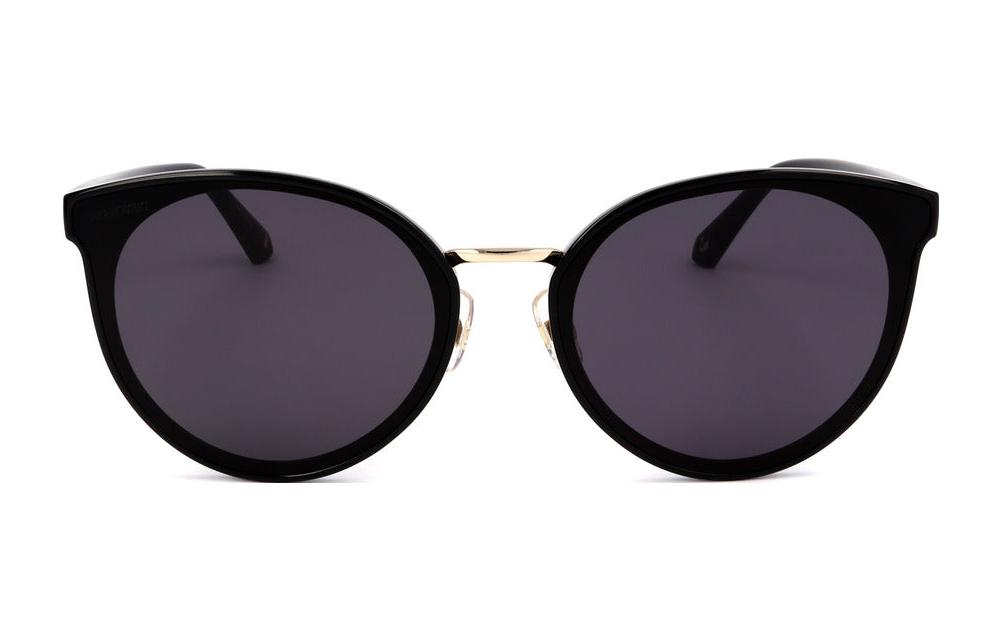 Lookbook 施華洛世奇橢圓太陽眼鏡 情侶時尚舒適款式男女通用。 SK0294K01A