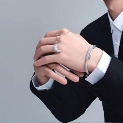 施华洛世奇Sublima LUNA镀金新月项链 银色情侣款 5674895 Lookbook 施华洛世奇Sublima LUNA镀金新月项链 银色情侣款 5674895