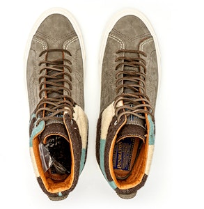 Taka Hayashi x Vans Sk8 Huarache LX 'Biru Kelabu' VN000XJIGU0 Lookbook Taka Hayashi x Vans Sk8 Huarache LX 'Biru Kelabu' VN000XJIGU0