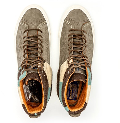 Taka Hayashi x Vans Sk8 Huarache LX 'Blue Grey' VN000XJIGU0 Lookbook Taka Hayashi x Vans Sk8 Huarache LX 'Blue Grey' VN000XJIGU0