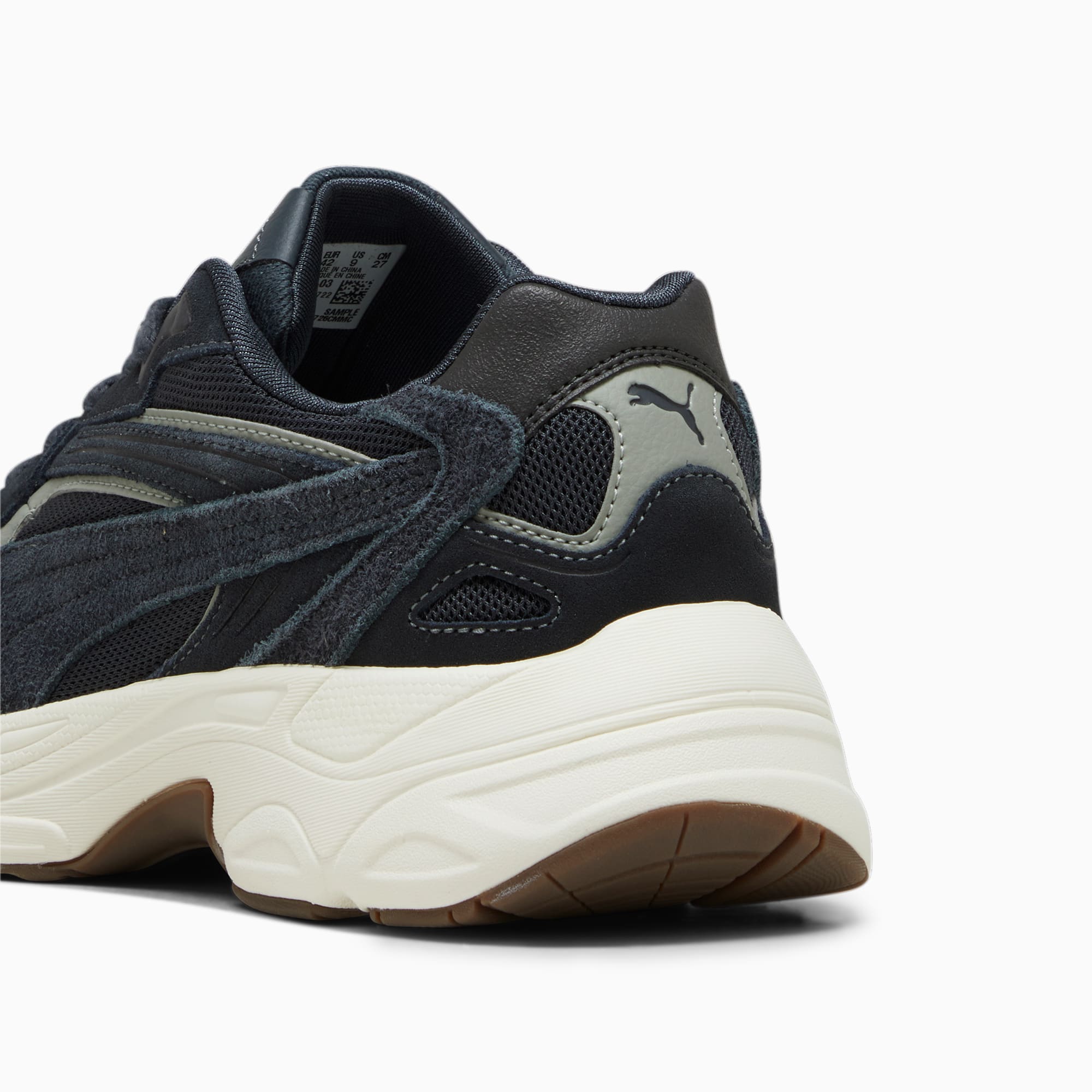 Lookbook 塔瓦雷斯Nitro Earth運動鞋 394809-03