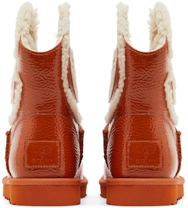 Bota Mini Telfar x UGG Logo 'Crinkle - Spicy Pumpkin'. 1155790-SYP Details for Bota Mini Telfar x UGG Logo 'Crinkle - Spicy Pumpkin'. 1155790-SYP