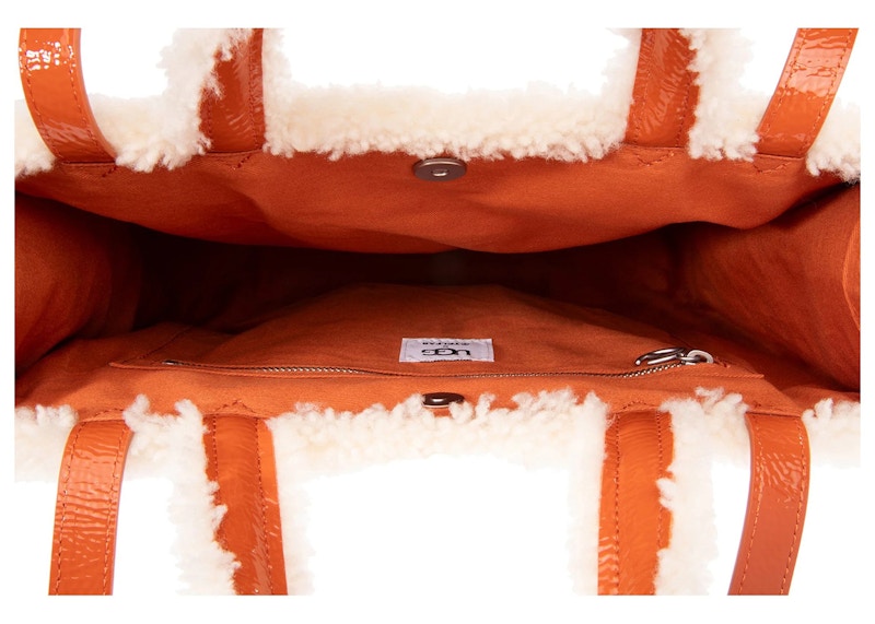 Lookbook Telfar x UGG 中号购物袋褶皱辣南瓜色