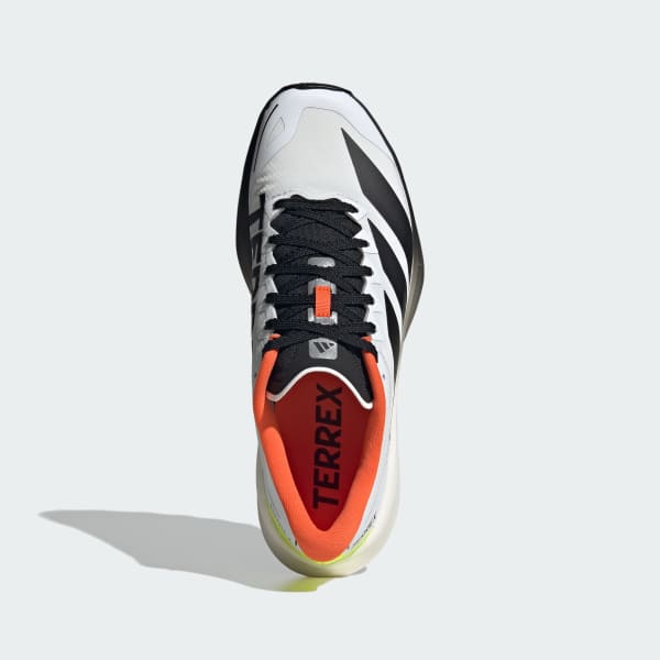 Lookbook Zapatillas Trail Running Terrex Agravic 4 adidas. Blanco/Negro/Naranja Impacto. KJ8872