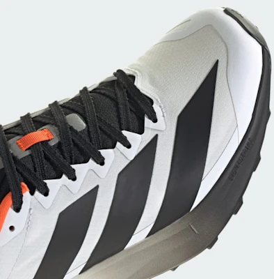 Zapatillas Trail Running Terrex Agravic 4 adidas. Blanco/Negro/Naranja Impacto. KJ8872 2
