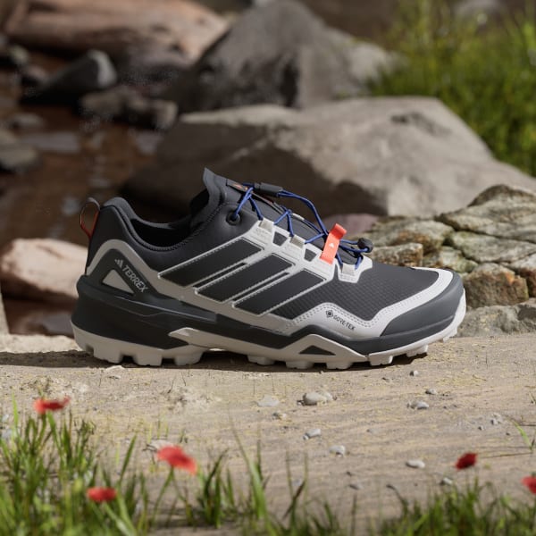Purchase Sepatu Hiking TERREX Skychaser GORE-TEX IH2799