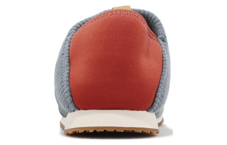 Shop TEVA 灰色封闭趾凉鞋 1125472-EHML